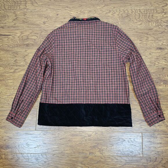 VNT Quizz Again Plaid Velvet Quilted Embroidered Accent Xmas Top Size M - Picture 4 of 11